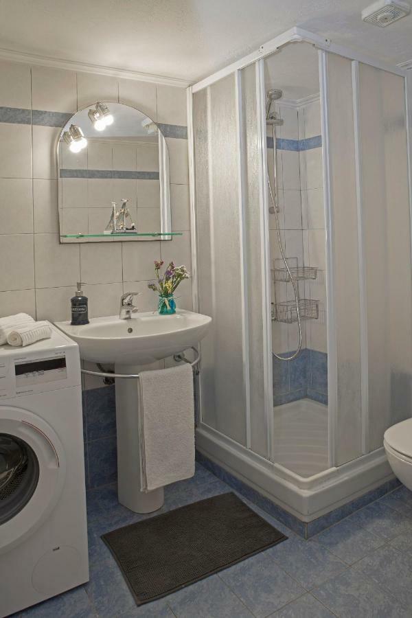 Remezzo Apartments Акрогиали Экстерьер фото